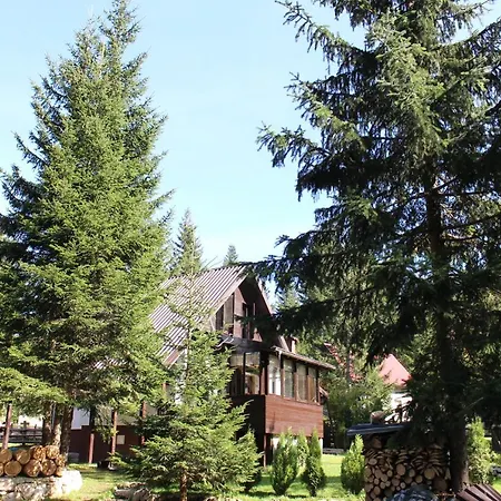 Planinska Kuca Mak 木屋 亚霍里纳