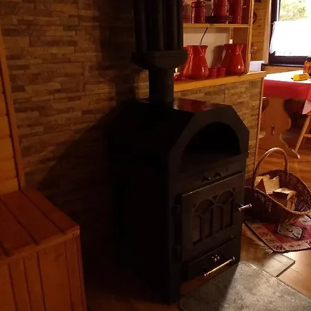 Planinska Kuca Mak * ヤホリナ